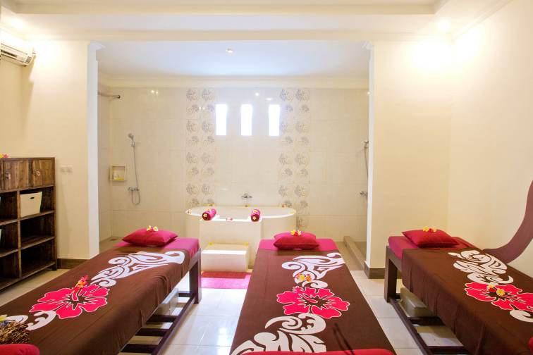 Triple-Room