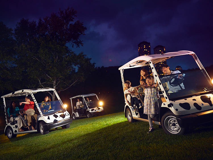 ちょっと探検気分を味わえるサファリカートツアー（画像提供：星野リゾート トマム）