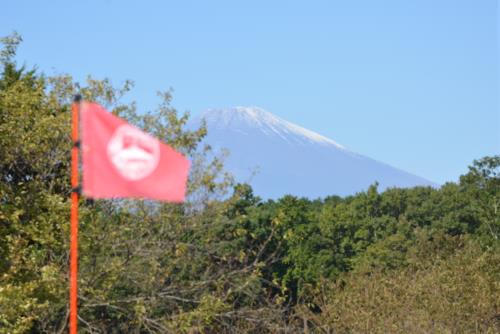 富士山を望む「グランフィールズカントリークラブ」（写真提供：公式サイト）