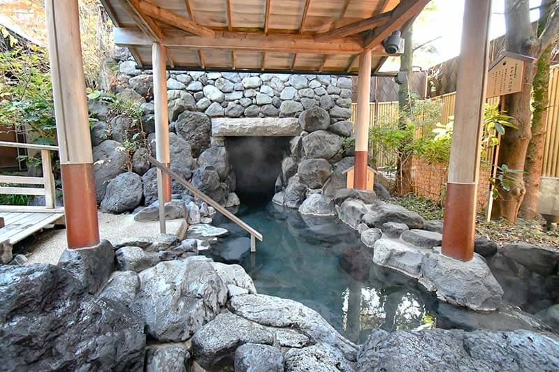 ちょっとした探検気分を味わえる「かくれんぼの湯」（女湯）