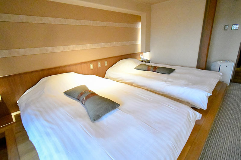抱き枕がついたシモンズベッドは寝心地抜群です