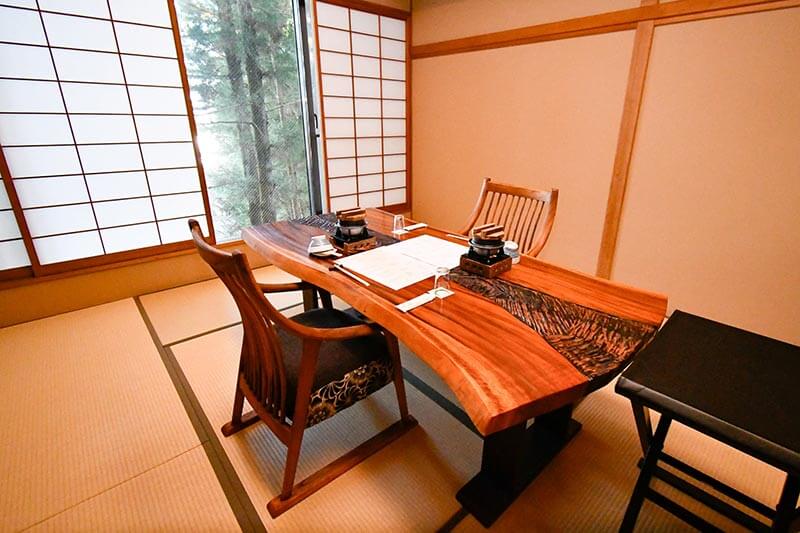 少人数用の個室もあります