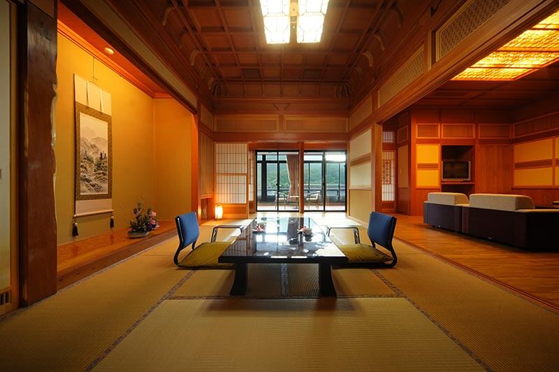 貴賓室「華」｜山の神温泉 優香苑