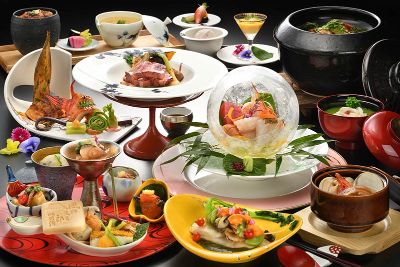 夕食会席料理一例（特選料理）｜山の神温泉 別墅 清流館