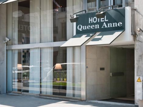 ブリュッセル：クイーン アン ホテル 外観