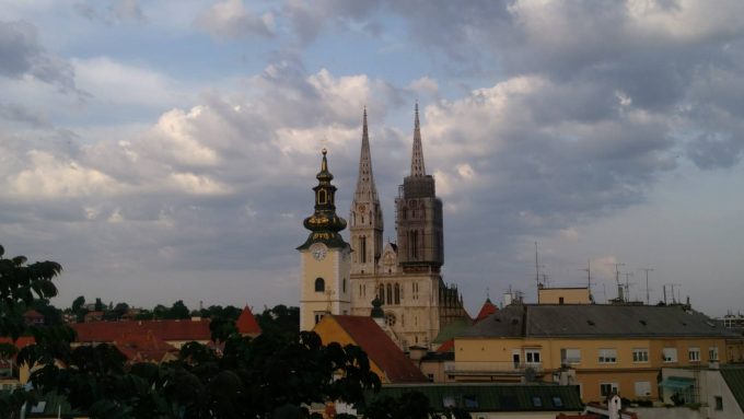 クロアチアで一番高いザグレブ大聖堂の塔