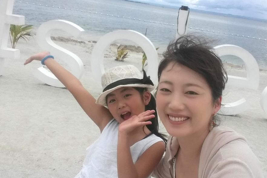 ホテルのプライベートビーチにて