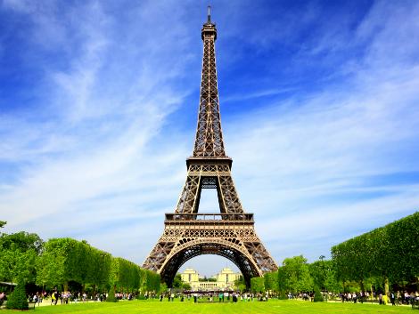 パリ：エッフェル塔