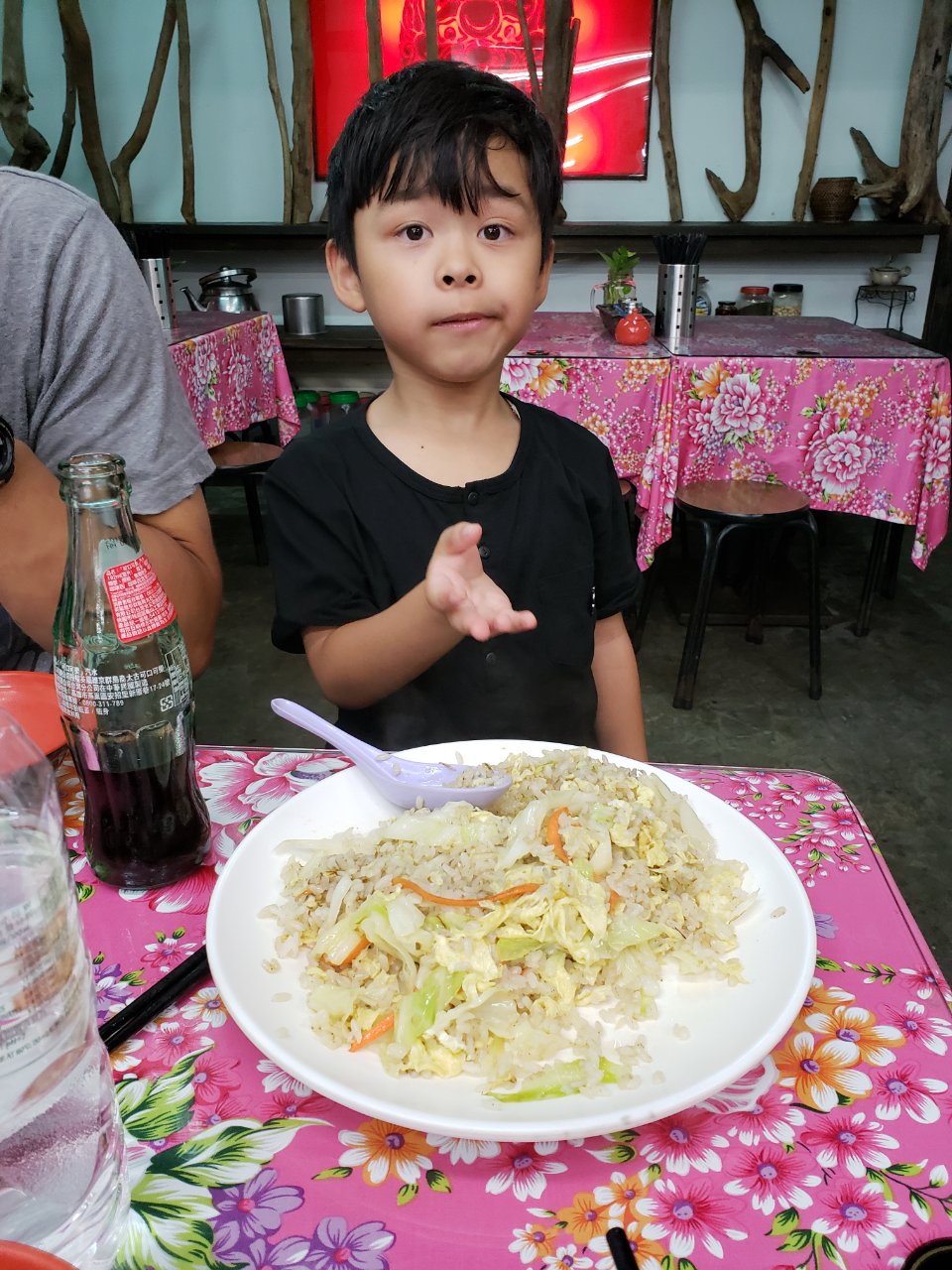 チャーハンがすごくおいしいローカルなお店