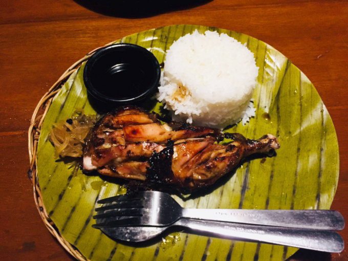 マリバゴグリルで食べた初めてのフィリピン料理
