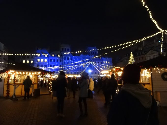 ワルシャワ中央広場クリスマスマーケット