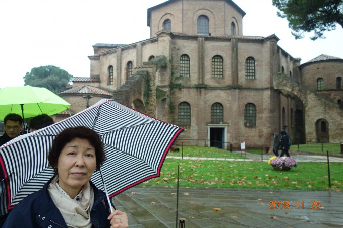 ラベンナはあいにくの雨