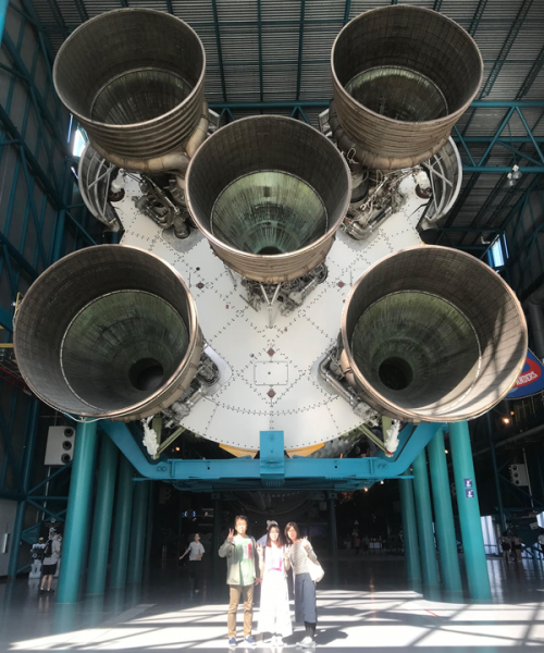 圧倒されたアポロの噴射口