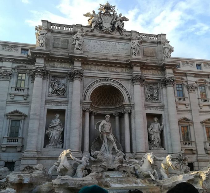 ローマに来たのを実感！「トレビの泉」