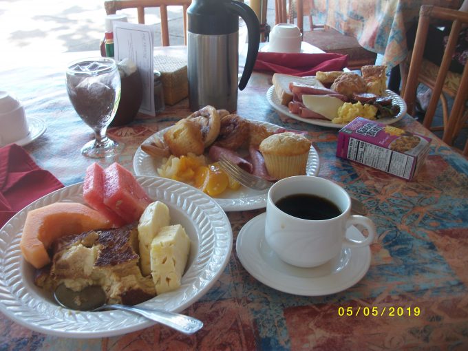 カアナパリビーチホテルの朝食