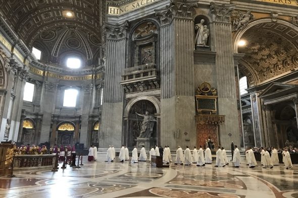 ローマ「サン・ピエトロ大聖堂」にて　日曜日のミサに遭遇