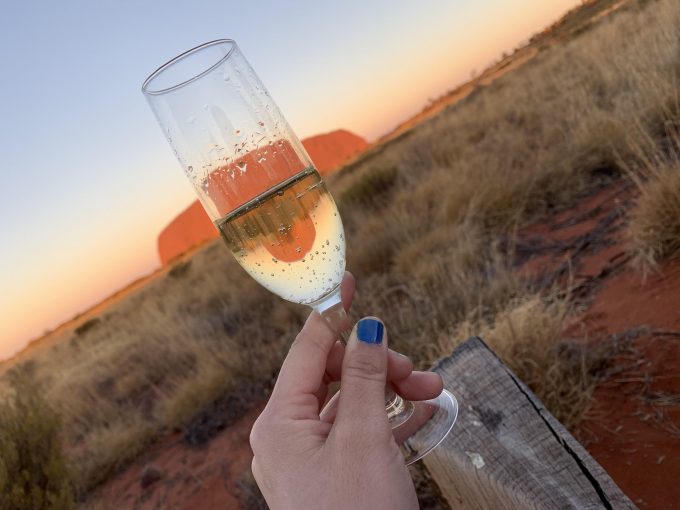 シャンパンとエアーズロック♪