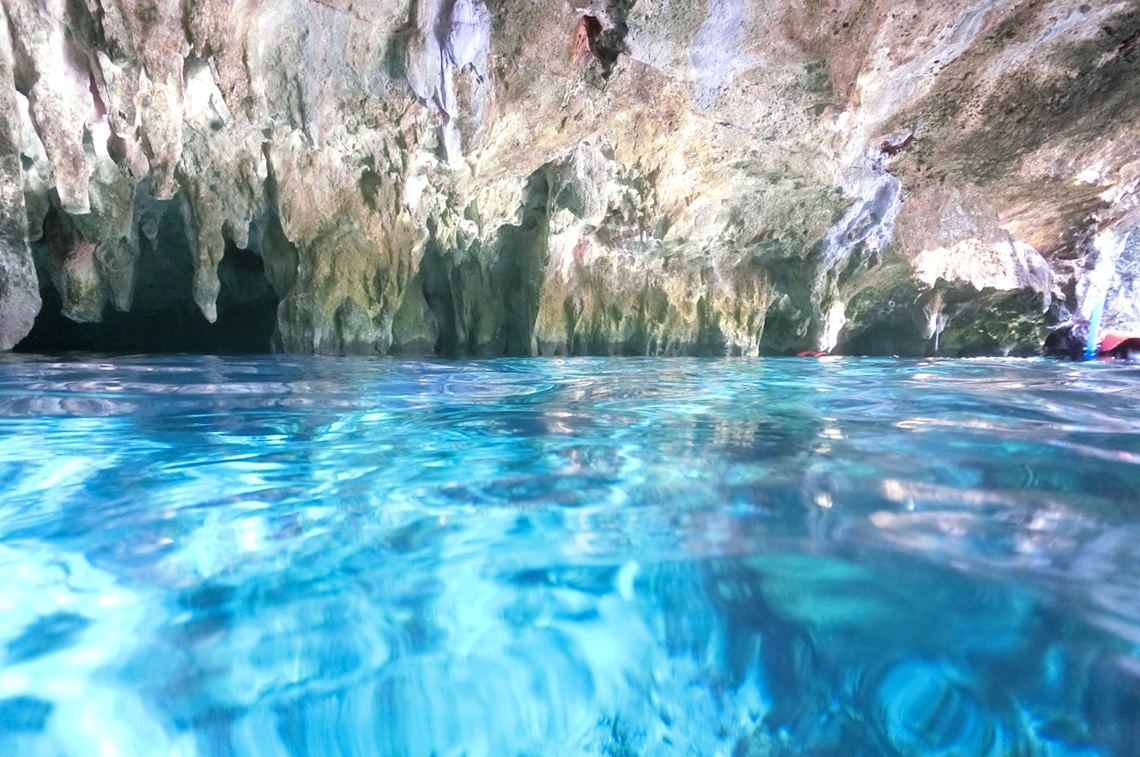 神秘の泉「グランセノーテ」でシュノーケリング！