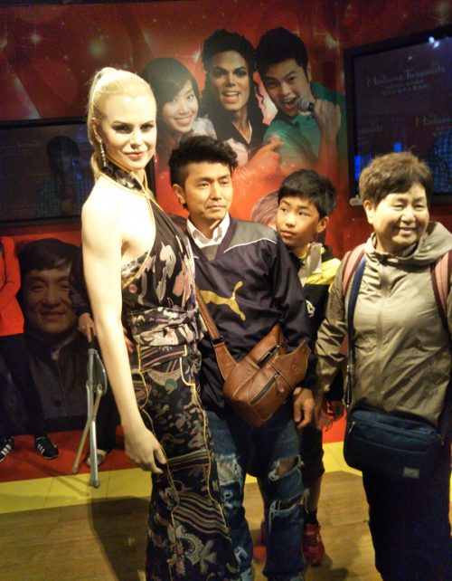 「香港杜莎婦人蝋像館」でハリウッド女優とパチリ！