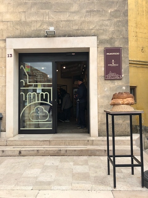 マテーラで美味しいパン屋さんを発見