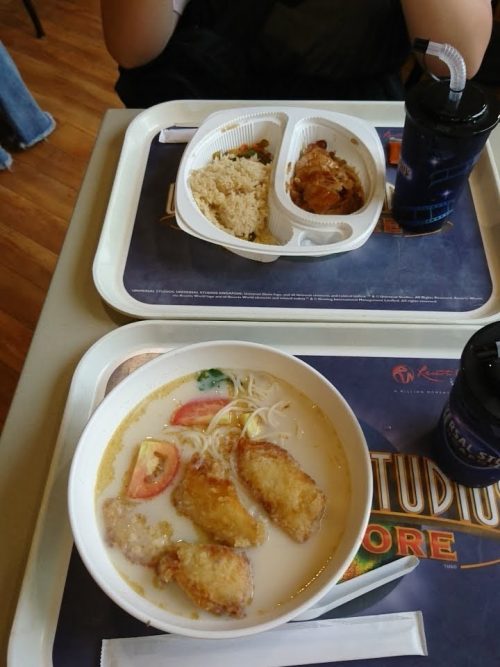 本格的なシンガポール料理が楽しめます