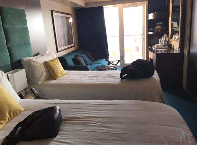 広々としたバルコニー付きの客室