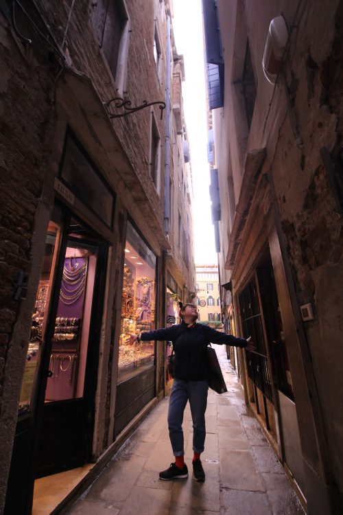 ベネチアの路地