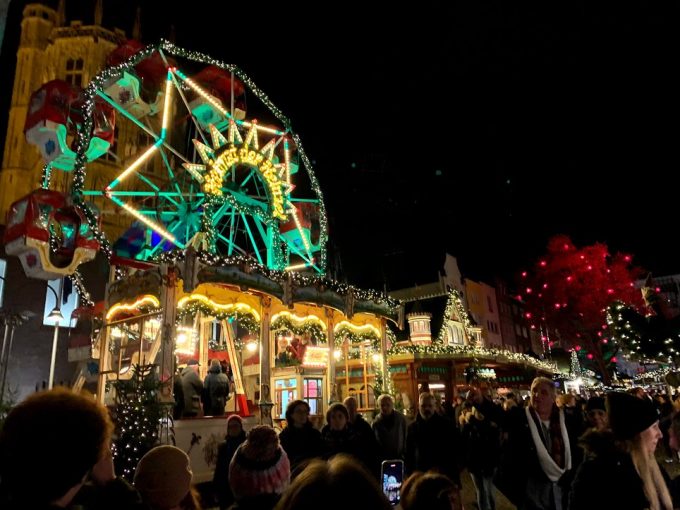まるで遊園地！ケルンのクリスマスマーケット