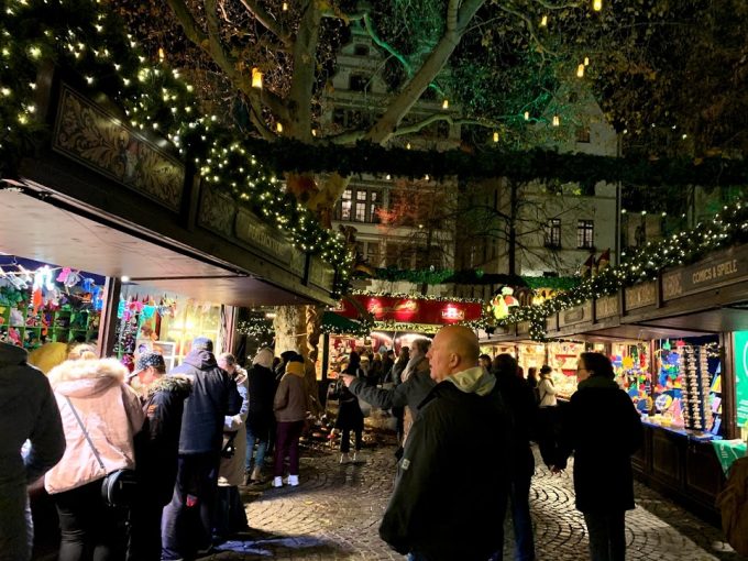 各々クリスマスマーケットを存分に楽しみました♪