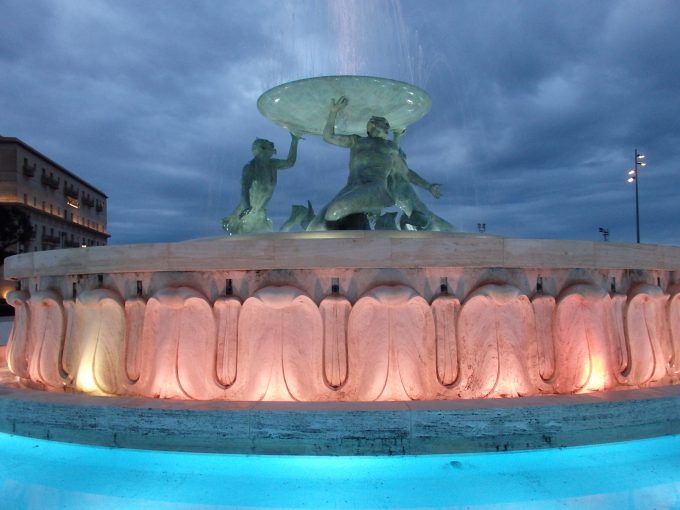 バレッタ　トリトンの泉