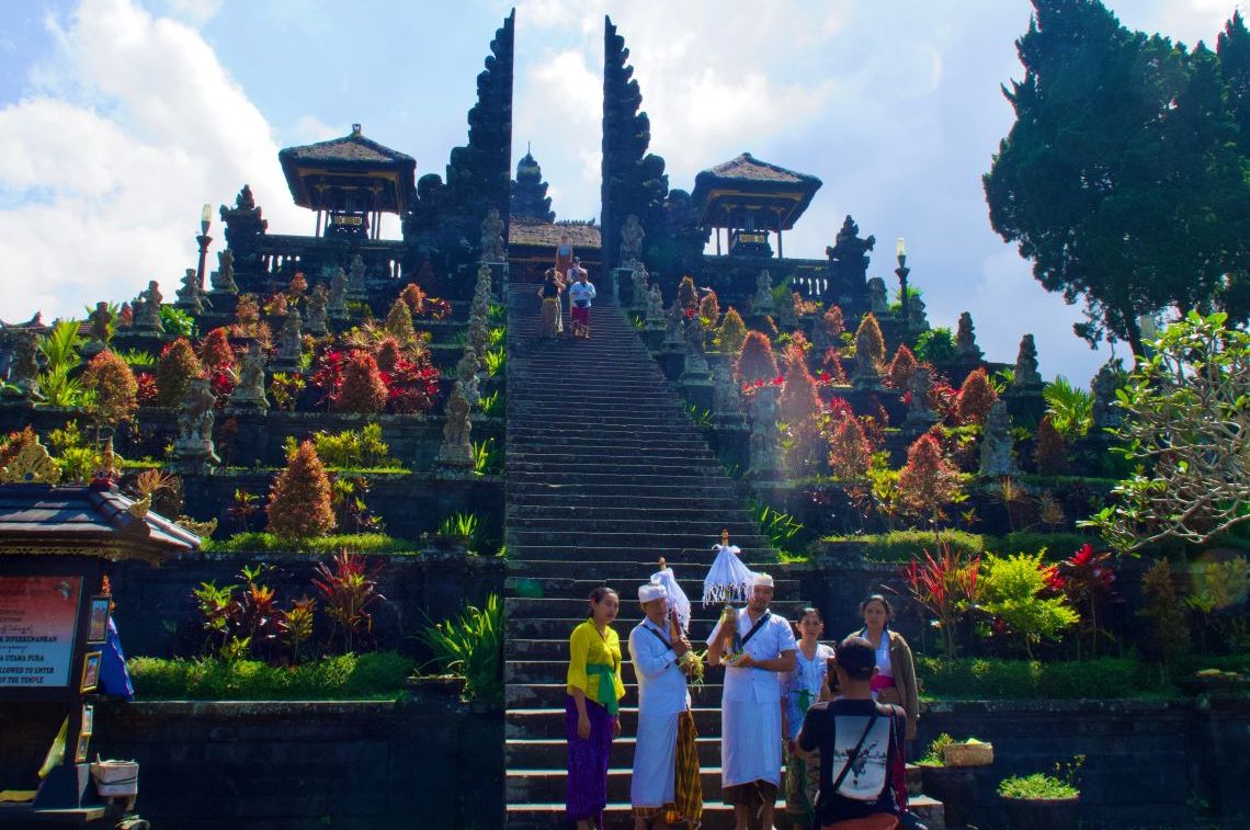 パワー・スポット「プサギ寺院」にて