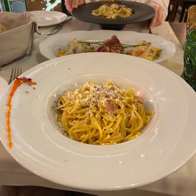 「Trattoria Agli Artisti Pizzeria」にてディナー