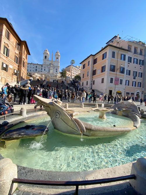 人がいっぱいスペイン広場