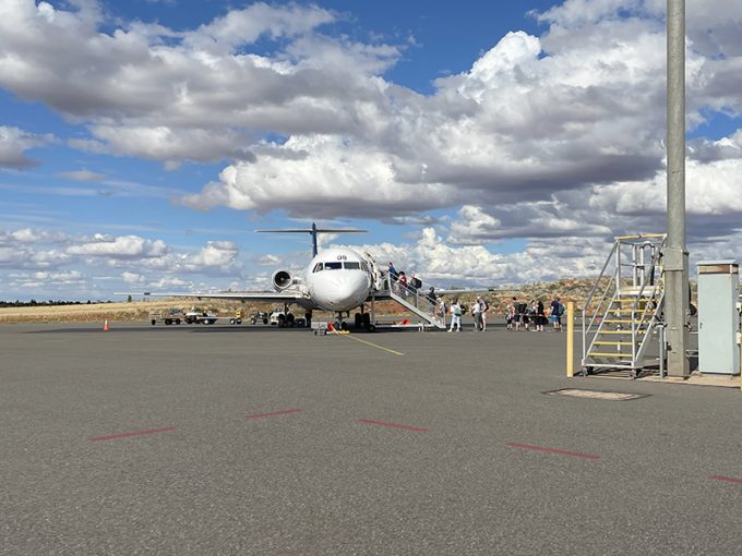 エアーズロックからケアンズへの飛行機