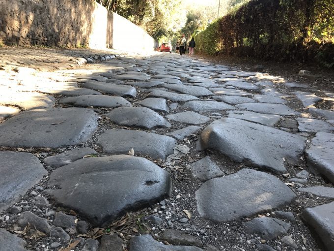 アッピア街道の石畳