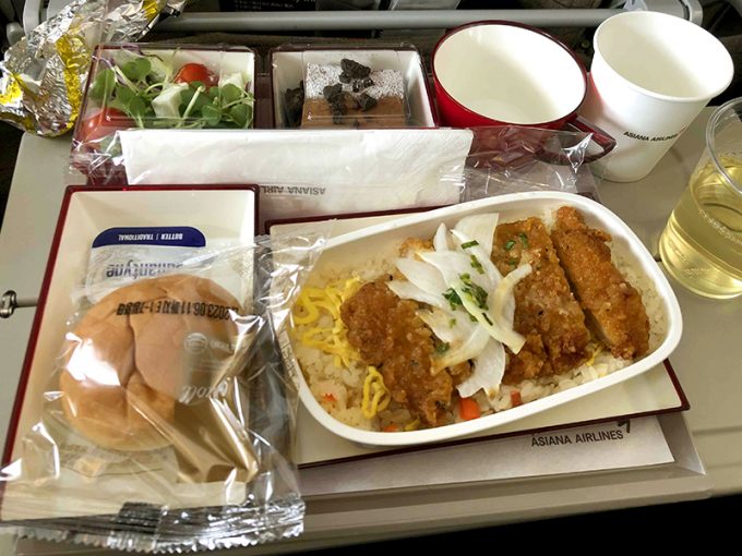 アシアナ航空の機内食一例