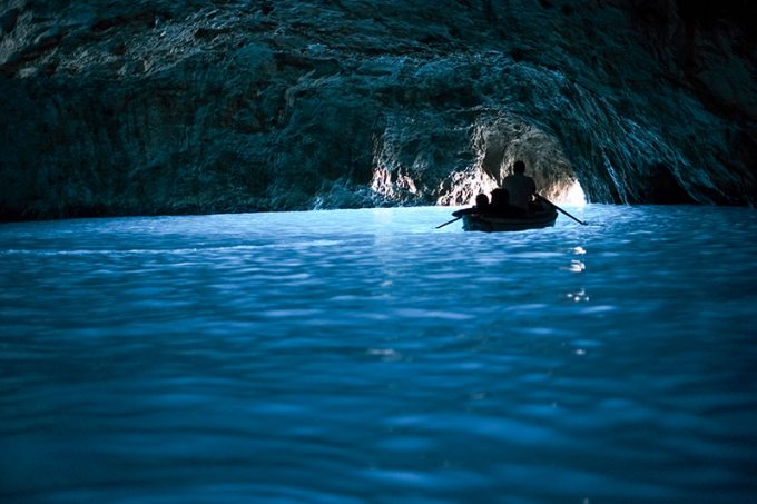 美しい青の洞窟