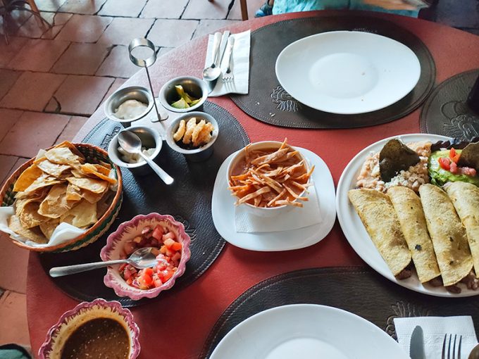 夕食のメキシコ料理