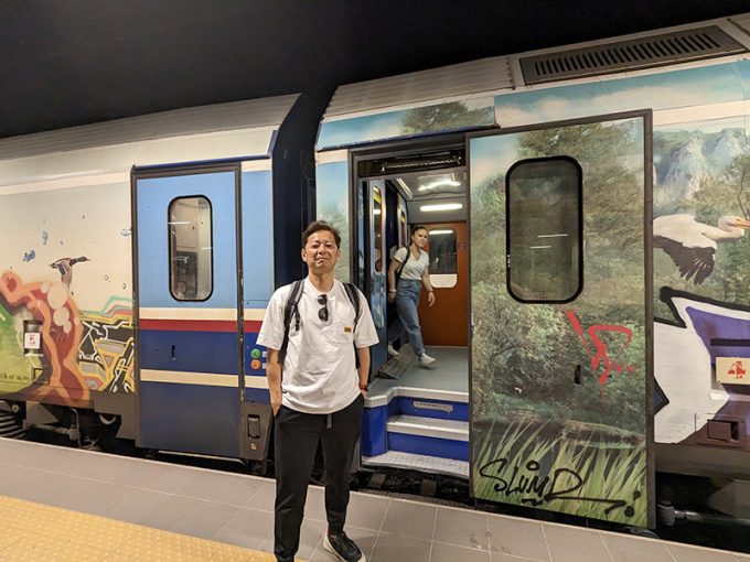 落書きだらけの車両