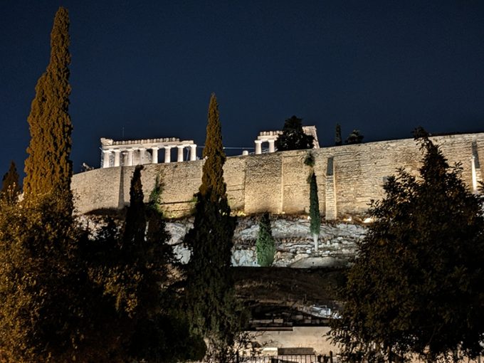 夜のパルテノン神殿