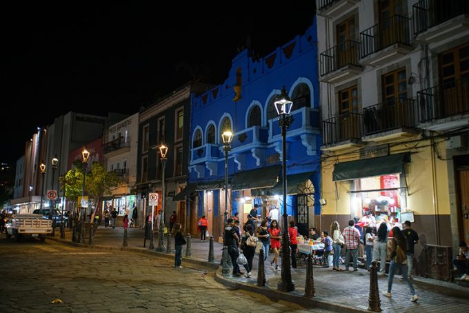 夜のグアナファト