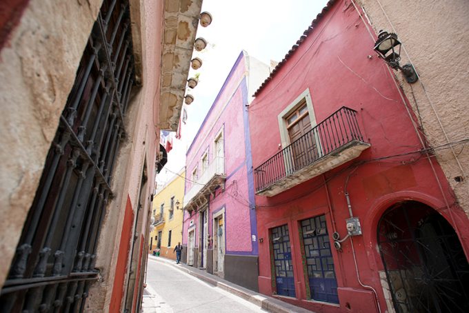 カラフルな建物