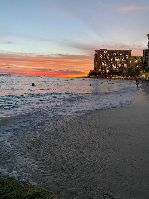 ワイキキビーチの夕日