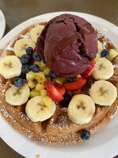 アサイーワッフル