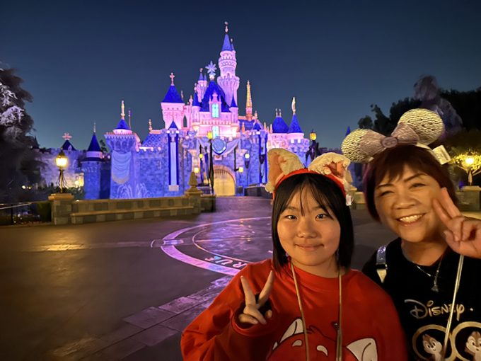 最後はディズニーランド・パークで感動のショー鑑賞！