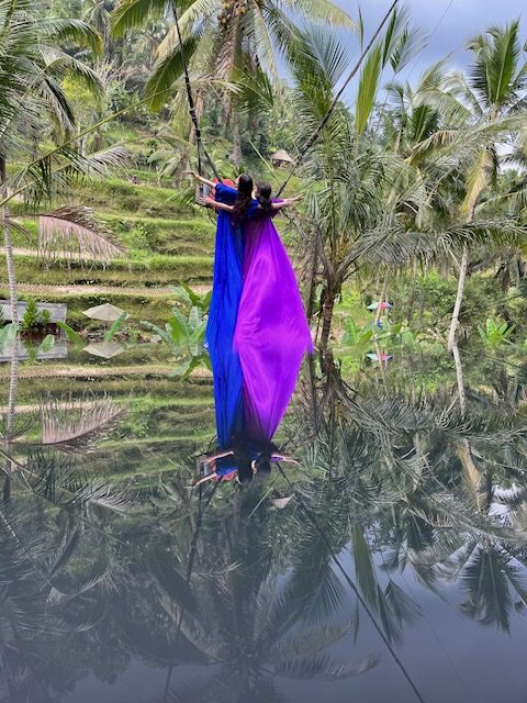 ライステラスでブランコ体験