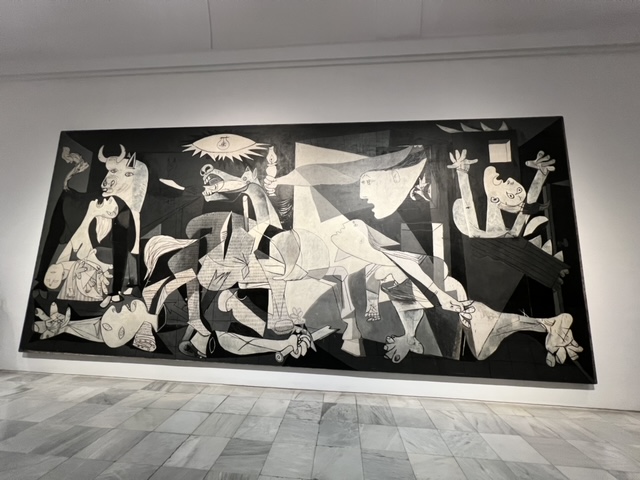 ピカソの「ゲルニカ」