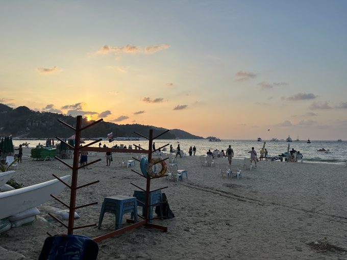 パトンビーチの夕陽