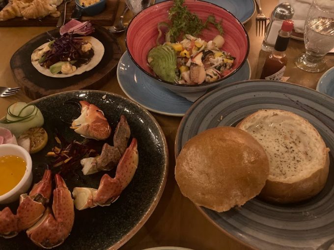 2日目の夕食はストーンクラブとタコス