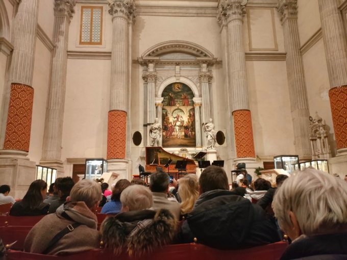 「サン・ヴィダル教会(Chiesa di San Vidal)」でオペラ鑑賞